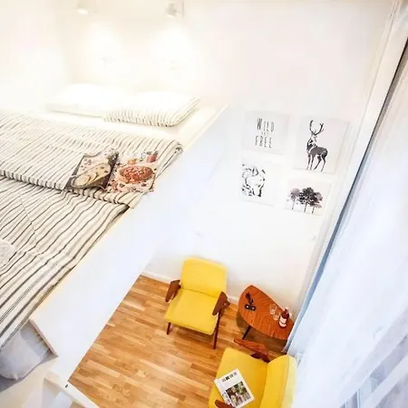 Tiny 6m2 Space &bathroom In Hall