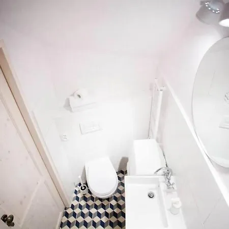 Lägenhet Tiny 6m2 Space &bathroom In Hall Sopot